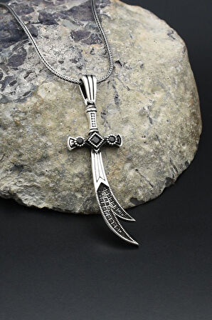 925 Ayar Gümüş Erkek Kolye Zincir Hz. Ali Zülfikar Kılıcı Siyah Zirkon Taşlı 902313