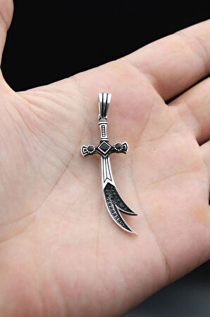 925 Ayar Gümüş Erkek Kolye Zincir Hz. Ali Zülfikar Kılıcı Siyah Zirkon Taşlı 902313