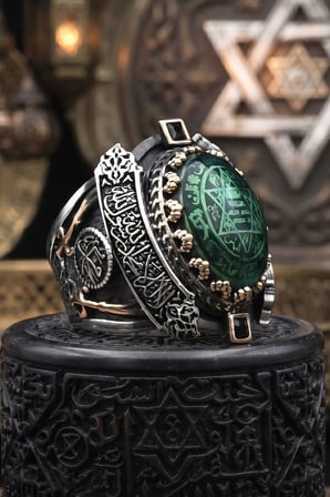 Özel Tasarım Sıkma Kehribar Taşlı  Hz. Süleyman Mührü Ve Kelime-i Tevhid Yazılı Ve Zülfikar Kılıcı 925 Ayar Gümüş Yüzük 902804
