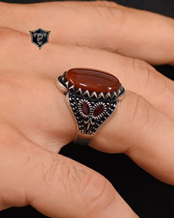 925 Ayar Gümüş Erkek Yüzüğü Akik Taşlı Zirkon Taş Süslemeli