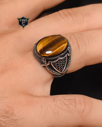 925 Ayar Gümüş Erkek Yüzüğü Kaplangözü Taşlı Kılıç Kalkan Figürlü