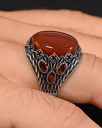 925 Ayar Gümüş Erkek Yüzüğü Akik Taşlı Zirkon Taş Süslemeli