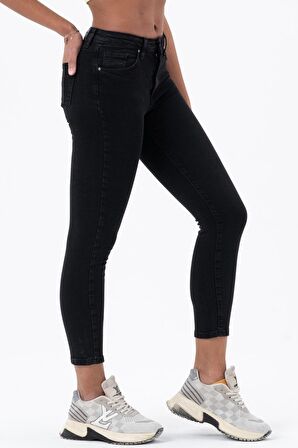 Kadın Normal Bel, Arka Yüksek Bel Full Likralı Slim Mom Jeans Dar Kesim Kot Pantolon