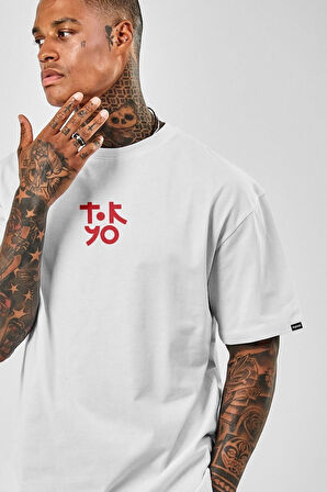 Oversize Tokyo Baskılı Beyaz Tshirt