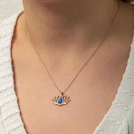 ebuz Gümüş Opal Taşlı Rose Lotus Çiçeği Kolye
