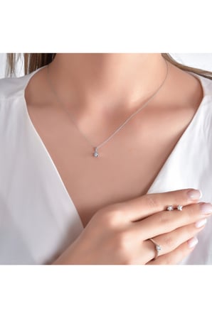 0.15 Karat Yuvarlak Kesim Tektaş Pırlanta Kolye