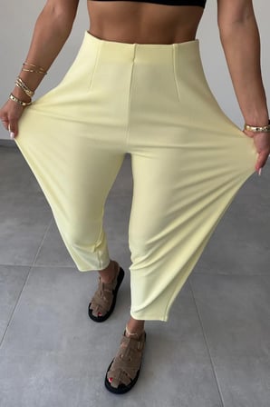 Kadın Sarı Bernis Balon Pantolon, Beli Lastikli Şalvar Model Krep Balon Pantolon Basen Gizleyen