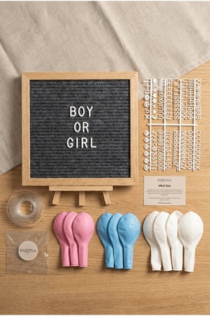 Gender Reveal Cinsiyet Partisi Süsleme Mini Set Kız mı Erkek mi Keçe Yazı Panosu Standlı Balon Zincirli