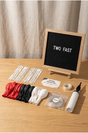 Yarış Arabası Doğum Günü Süsleme Classic Set Siyah Keçe Yazı Panosu Standlı Pompa Balon Zincirli