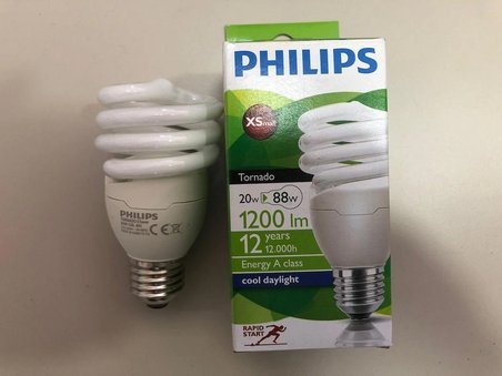 3 ADET PHILIPS 20W =88W 1200 LÜMEN 6500 KELVİN BEYAZ TASARRUFLU LAMBA XS SMALL 12.000 SAAT