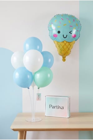 Dondurma Figürlü Mavi Balon Stand Seti | Şeffaf 7’li Stand + Dondurma Folyo Balon + 7 Lateks Balon