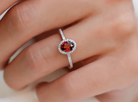 Garnet Pırlanta Yüzük