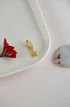 8 mm Yıldız Charm Halka Piercing – Gold & Gümüş | Helix, Kıkırdak, Lob Uyumlu