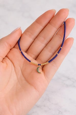 Lacivert Doğal Taşlı Ay Figürlü Boncuk Kolye Altın Renk Detaylı Günlük Kullanım Kadın Kolye