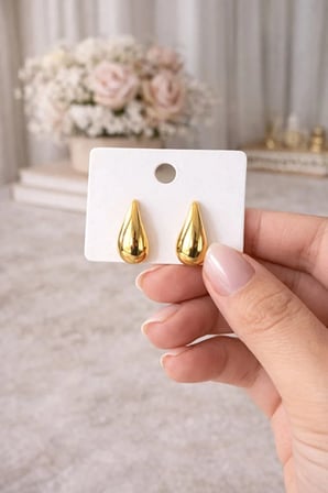 Damla Form Parlak Gold Kadın Küpe Minimal Şık Günlük Kullanım Küpesi