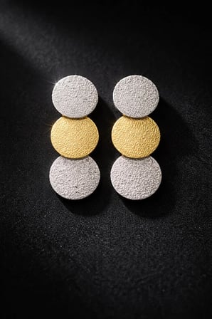 Dokulu Üçlü Disk Küpe Altın ve Gümüş Ton Modern Kadın Küpe
