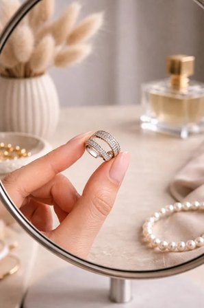 Poyase Çift Sıra Taşlı İğnesiz Kıkırdak Küpe Parlak Zirkon Detaylı Ear Cuff