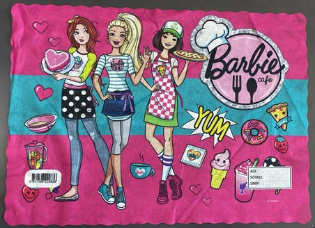 Barbie Cafe Lisanslı Masa Örtüsü - Pembe Mavi Desenli Kaymaz Taban Halı