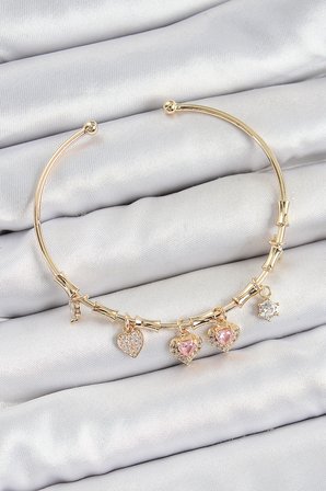 Pirinç Zirkon Taşlı Pembe Kalp Model Gold Renk Charm Bileklik