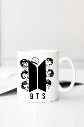 Gala Bts Boys And Logo T Shirt Baskılı 330 ml Porselen Kupa Bardak (123478_1)