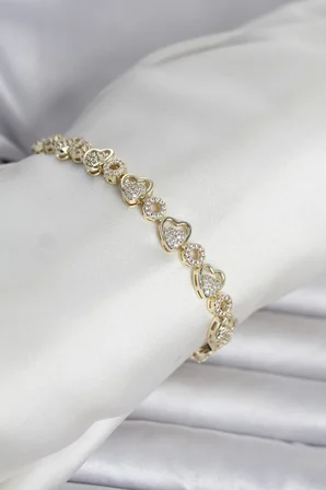 Pirinç Gold Renk Zirkon Taşlı Kalp Model Kadın Bileklik