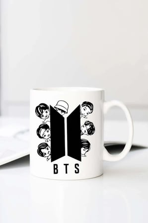 Gala Bts Boys And Logo Baskılı 330 ml Porselen Kupa Bardak (123478-1)