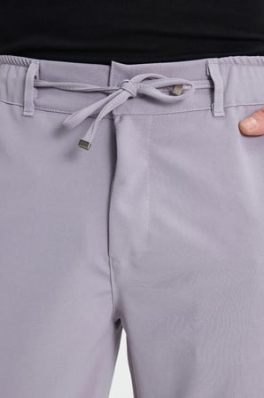 Erkek Slim Fit Dar Kesim Beli Lastikli Bağcık Detaylı Gri Pantolon