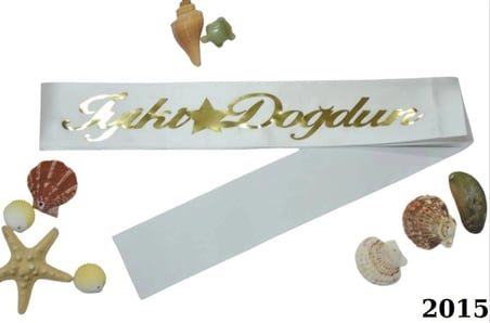 Özel Seri İYİKİ DOĞDUN BEYAZ GOLD KUŞAK Parti Kutlama Ürünü Süs Eşyası