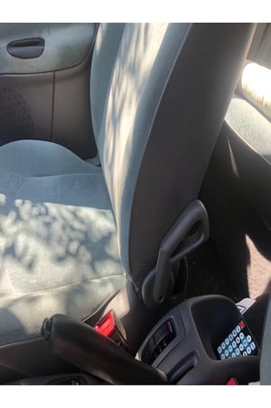 Peugeot 206 koltuk kaldırma serbest bırakma kolu