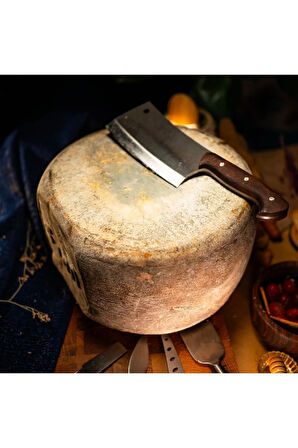 Peynere Kars 13 Kg Eski Kaşar Peyniri