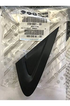 Fiat Grande Punto Punto Evo sağ kelebek cam plastiği