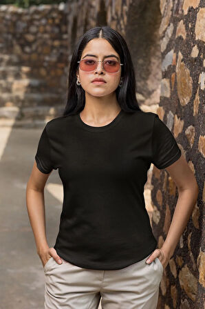 Comfort Line: Siyah Pamuklu Kadın T-Shirt
