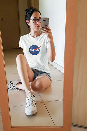 Uzay Temalı Nasa Baskılı Beyaz Unisex T-Shirt