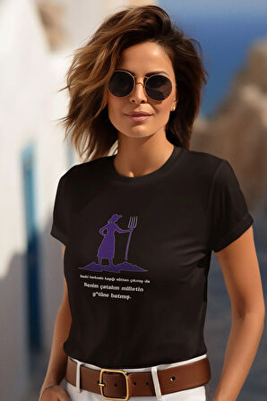 Herkesin Kaşığı Sütten Çıkmış Baskılı Eğlenceli Hediyelik Kadın T-Shirt