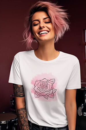Soft Pembe Gül Temalı Beyaz Kadın T-Shirt