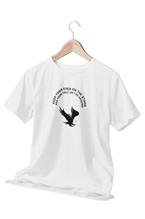 Keep Your Eyes On The Stars, And Your Feet On The Ground Yazılı Kartal Baskılı Beyaz T-shirt