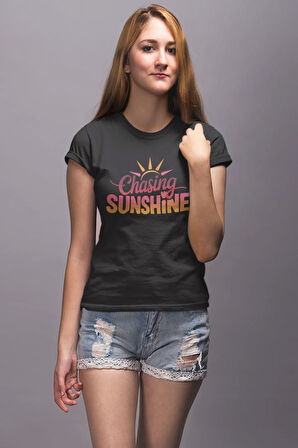 Chasing Sunshine Baskılı Yaz Temalı Unisex Regular Fit Pamuklu Siyah Tişört