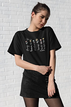 She İs Strong Fearless No:3 Baskılı Anneler Günü Hediyelik Siyah %100 Pamuklu T Shirt