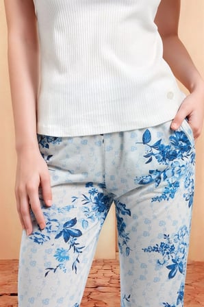 Kadın Beyaz Kısa Kol Desenli Viskon Pijama Takımı Q9p0k8c1k