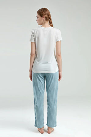 Kadın Kısa Kol Geniş Yaka Beyaz Viskon Pijama Takımı Q9P0K0C8K