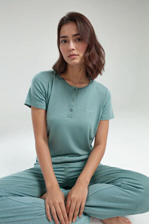 Kadın Su Yeşili Düğmeli Kısa Kol Desenli Pamuklu Viskon Pijama Takımı Q8P9K8C5K