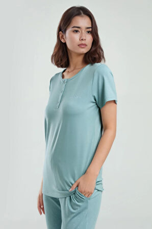 Kadın Su Yeşili Düğmeli Kısa Kol Desenli Pamuklu Viskon Pijama Takımı Q8P9K8C5K