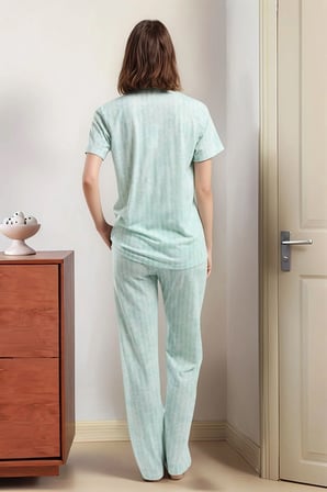 Kadın Yeşil Kısa Kollu Regular Viskon Gömlek Pijama Takımı Q9.U.0O.K7.K.A6.P.C