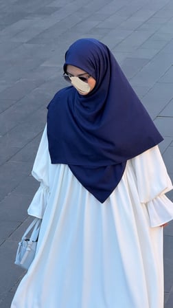 Premium Jakarlı Sare Büyük Boy Eşarp - Lacivert