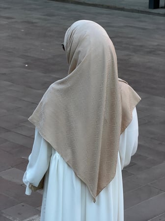 Premium Jakarlı Sare Büyük Boy Eşarp - Ay Taşı