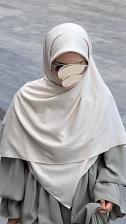 Premium Jakarlı Sare Büyük Boy Eşarp -Krem
