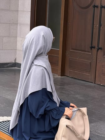 Premium Jakarlı Hüma Büyük Boy Eşarp-Füme