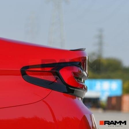BMW G30 M5 Bagaj Spoiler Parlak Karbon