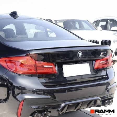 BMW G30 M5 Spoiler Parlak Siyah