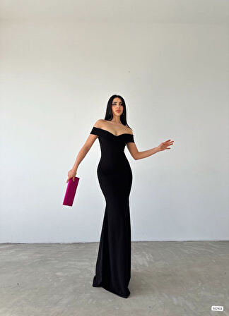 Reka Moda Kadın Dalgıç Kumaş Kayık Yaka Ve Dekolte Detaylı Elbise